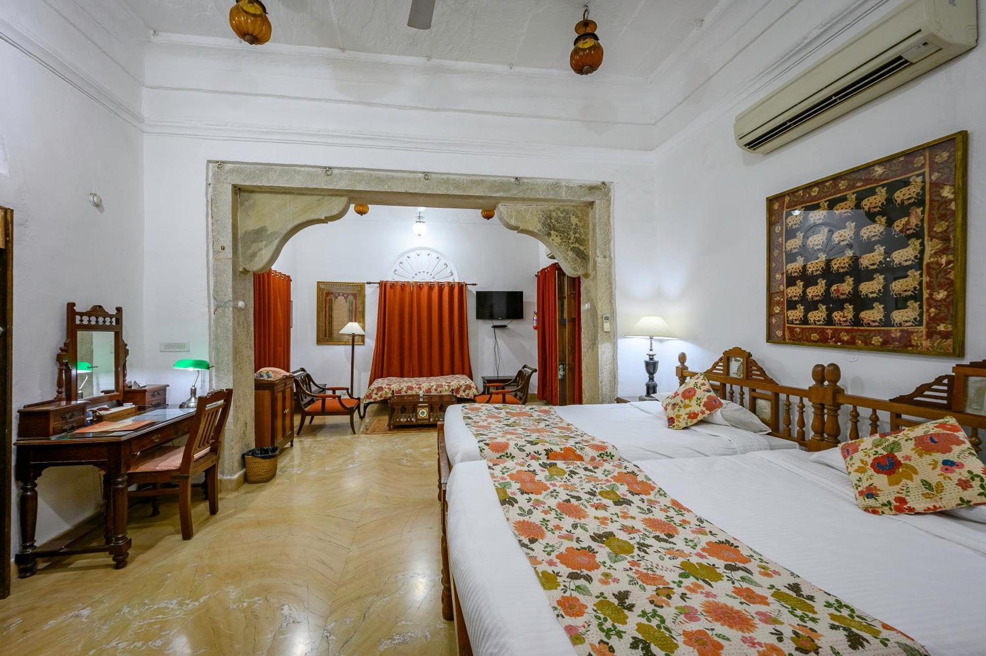 ホテル Neemrana'S - Deo Bagh グワーリヤル エクステリア 写真