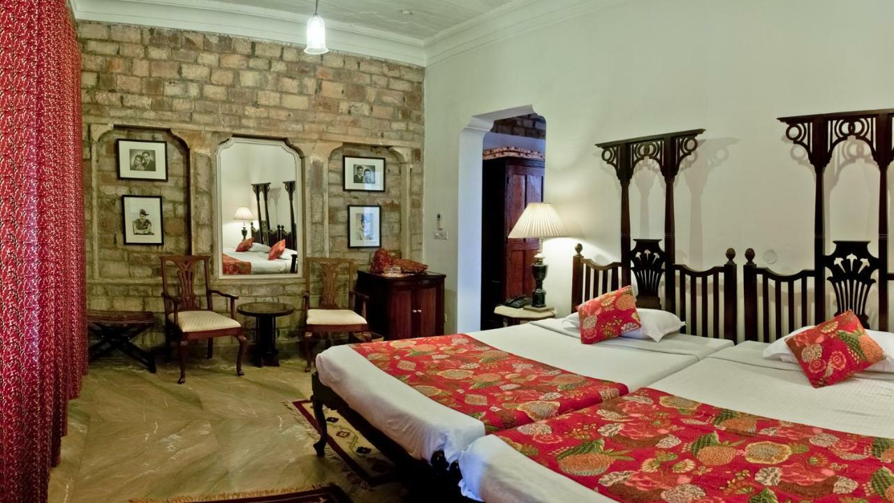 ホテル Neemrana'S - Deo Bagh グワーリヤル エクステリア 写真
